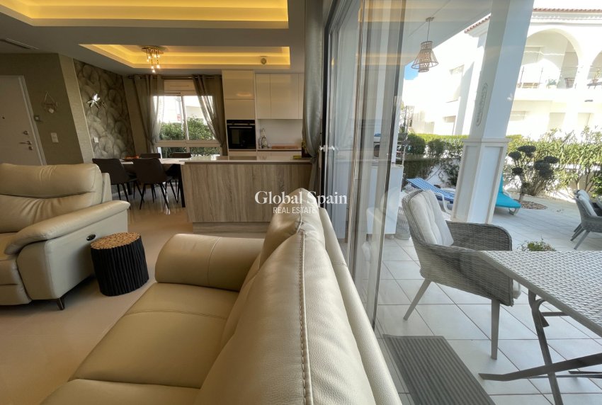 Wederverkoop - APPARTEMENT -
ROJALES - Inland