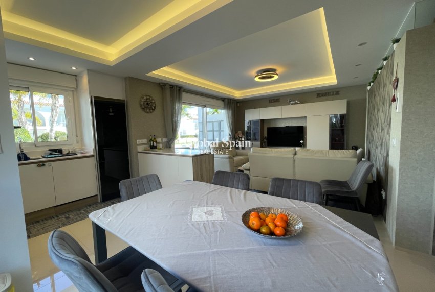 Wederverkoop - APPARTEMENT -
ROJALES - Inland