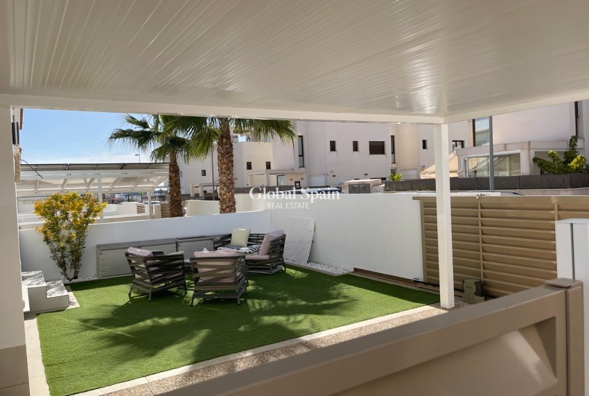 Wederverkoop - APPARTEMENT -
ROJALES - Inland