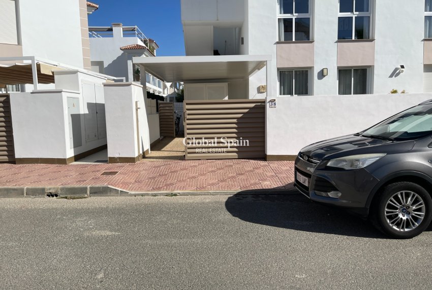 Wederverkoop - APPARTEMENT -
ROJALES - Inland