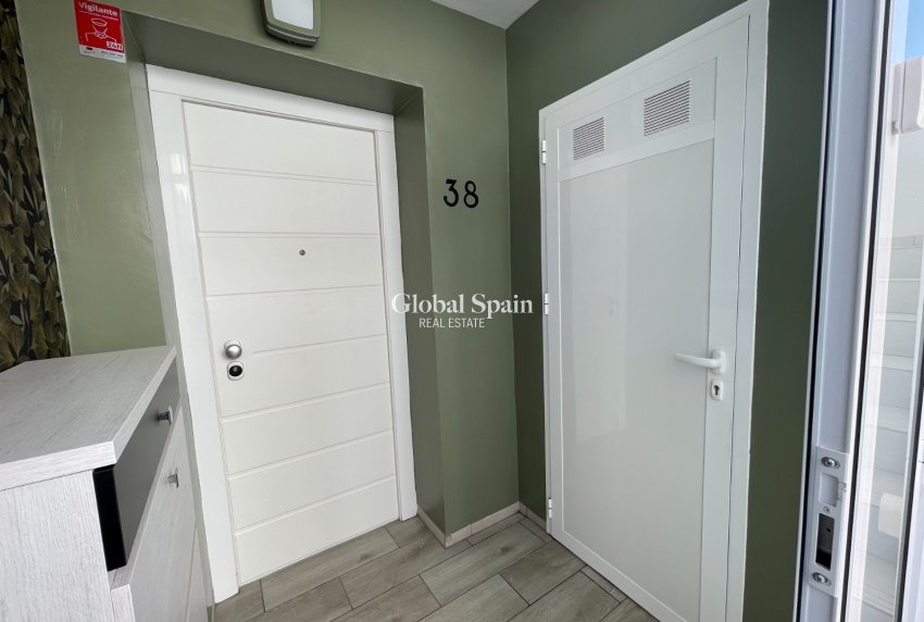 Wederverkoop - APPARTEMENT -
ROJALES - Inland