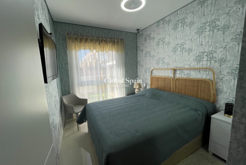 Wederverkoop - APPARTEMENT -
ROJALES - Inland