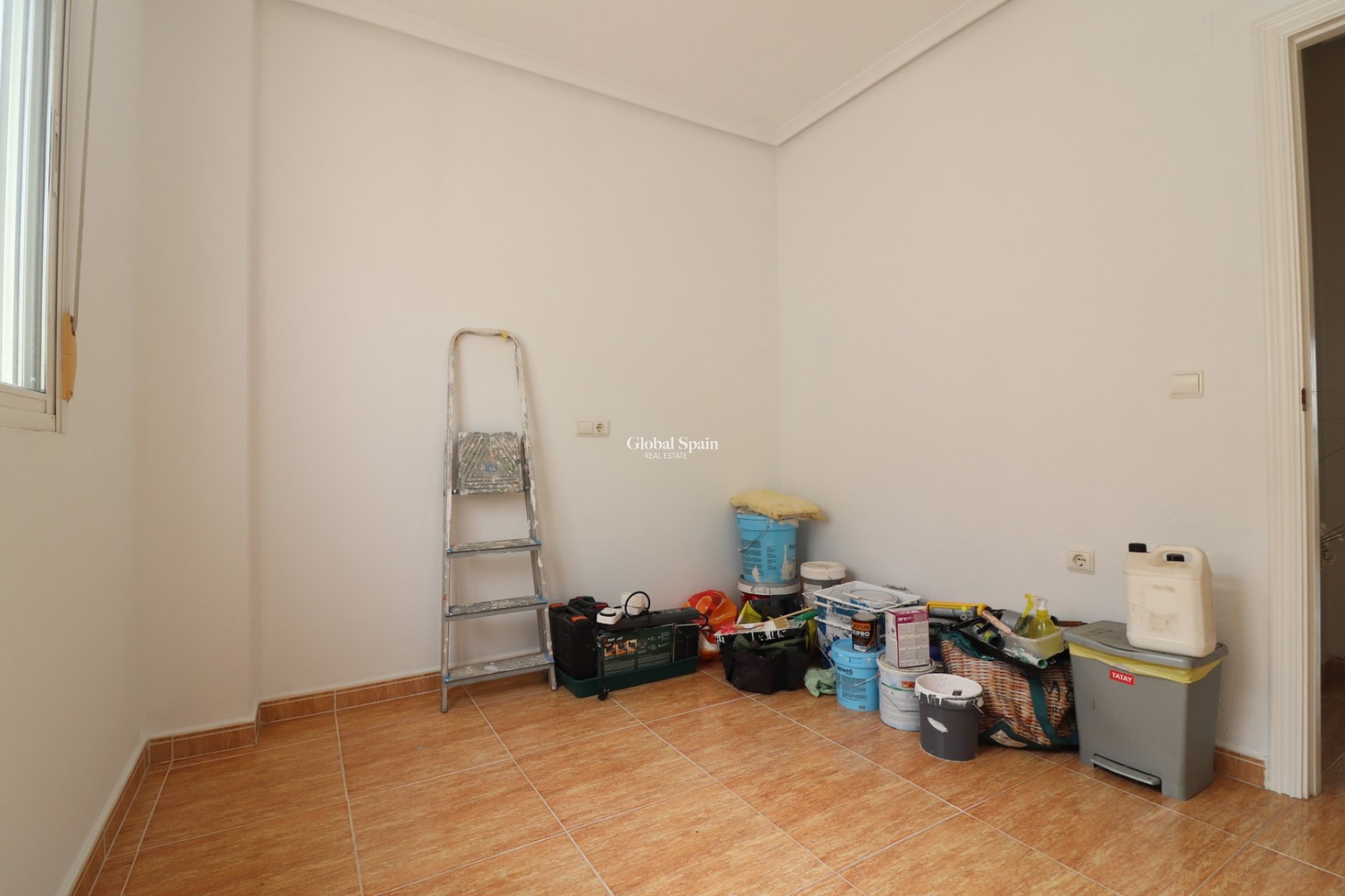 Wederverkoop - APPARTEMENT -
ROJALES - Los Palacios