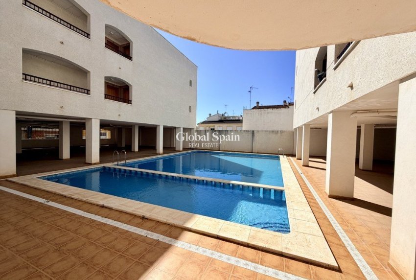 Wederverkoop - APPARTEMENT -
SAN FULGENCIO - Costa Blanca