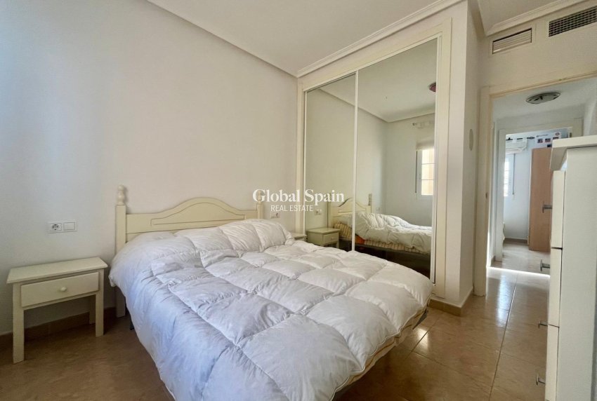 Wederverkoop - APPARTEMENT -
SAN FULGENCIO - LA MARINA