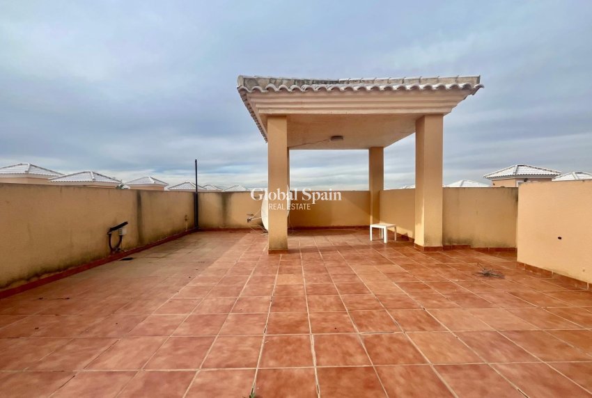 Wederverkoop - APPARTEMENT -
SAN FULGENCIO - LA MARINA