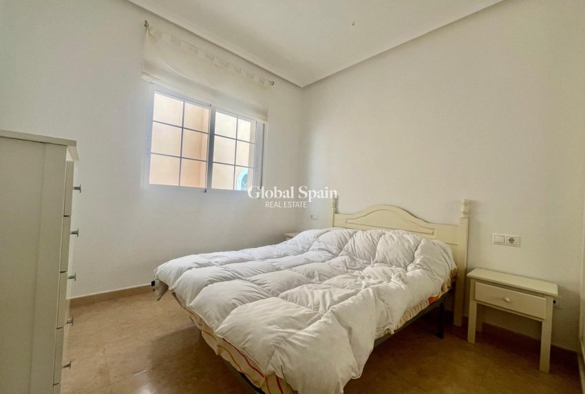 Wederverkoop - APPARTEMENT -
SAN FULGENCIO - LA MARINA