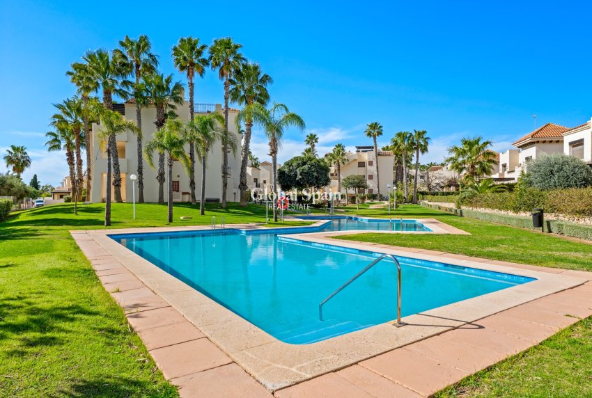 Wederverkoop - APPARTEMENT -
SAN JAVIER - Roda Golf