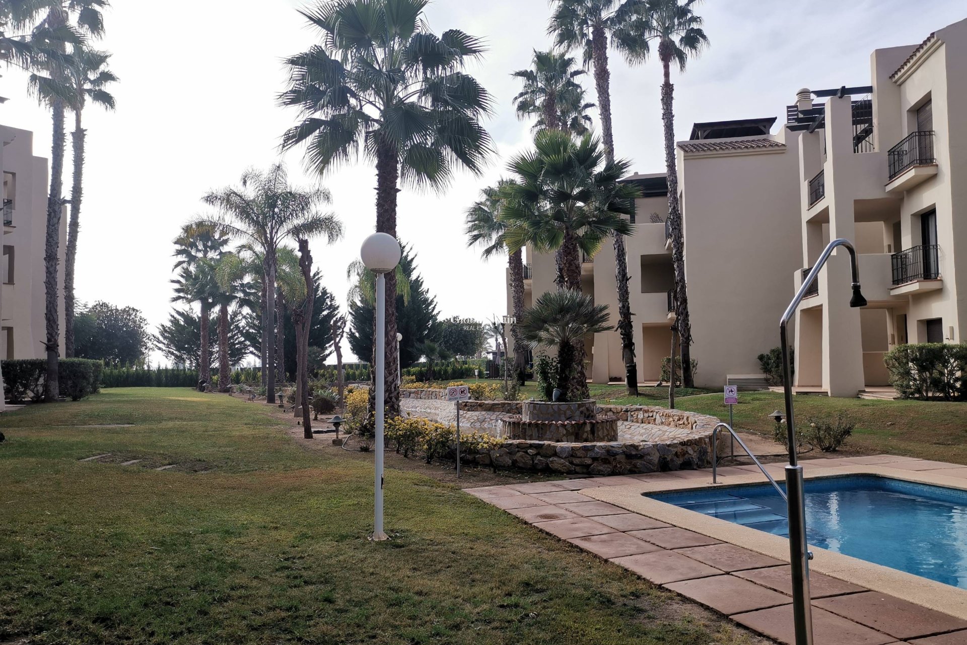 Wederverkoop - APPARTEMENT -
SAN JAVIER - Roda