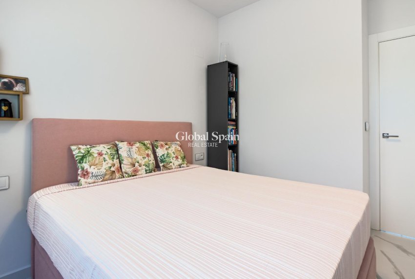 Wederverkoop - APPARTEMENT -
SAN MIGUEL DE SALINAS - Bellavista