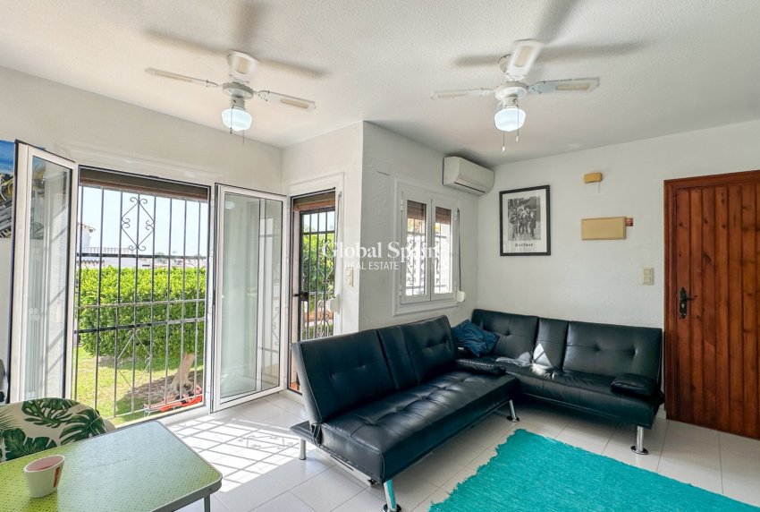 Wederverkoop - APPARTEMENT -
SAN MIGUEL DE SALINAS - Bellavista