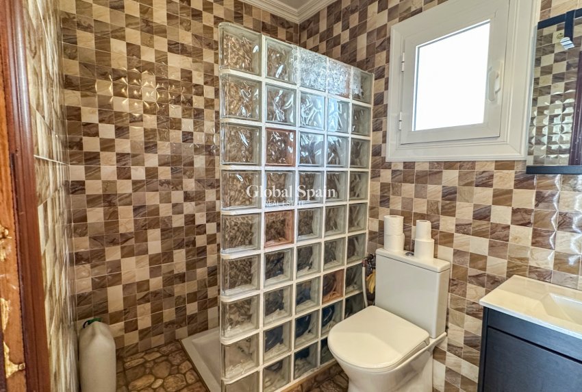 Wederverkoop - APPARTEMENT -
SAN MIGUEL DE SALINAS - Bellavista