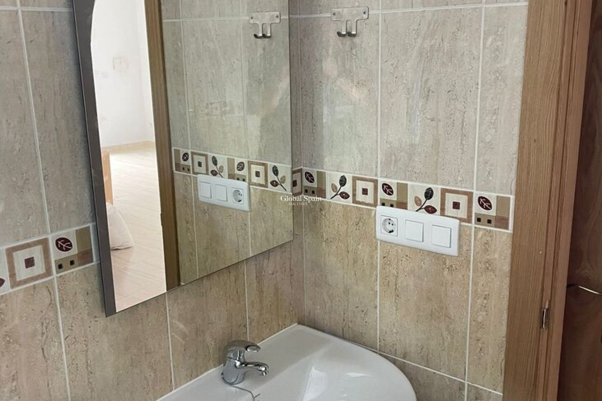 Wederverkoop - APPARTEMENT -
SAN MIGUEL DE SALINAS - Costa Blanca