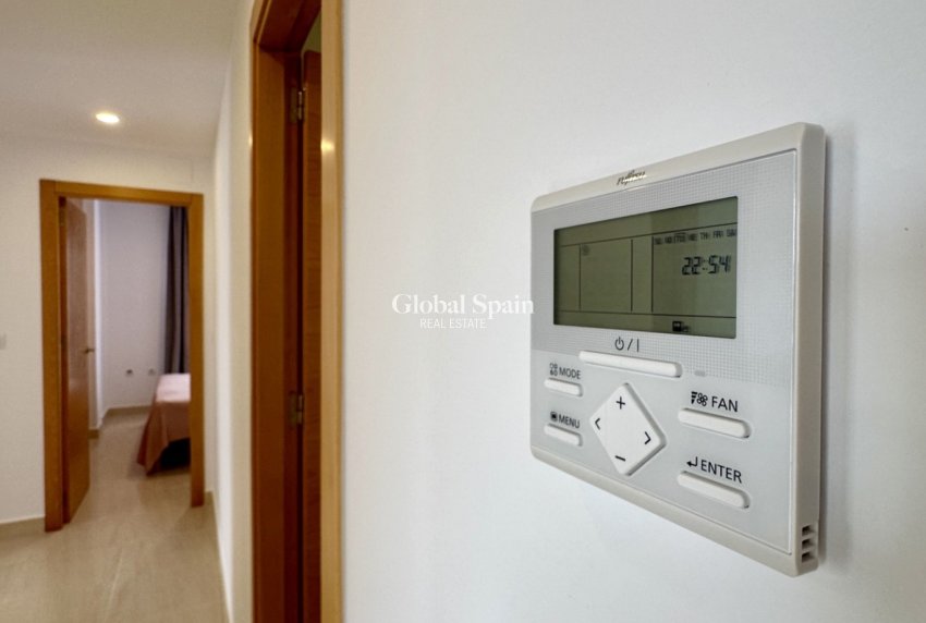 Wederverkoop - APPARTEMENT -
SAN MIGUEL DE SALINAS - Inland