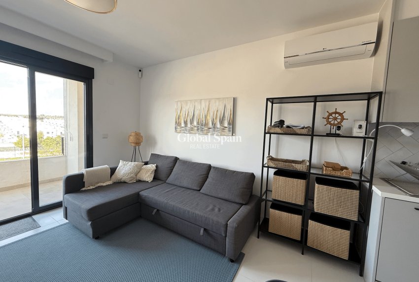 Wederverkoop - APPARTEMENT -
SAN MIGUEL DE SALINAS - Inland