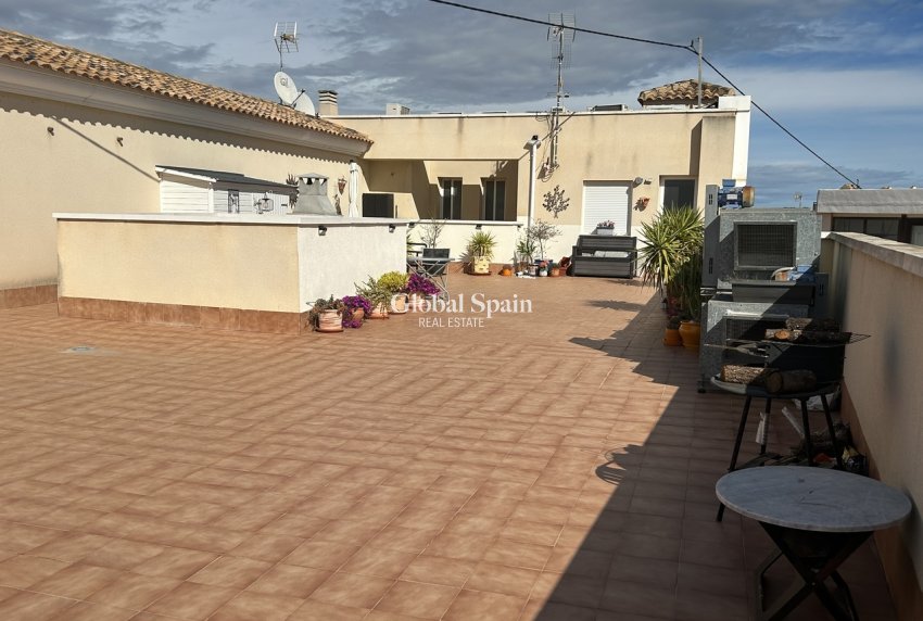 Wederverkoop - APPARTEMENT -
SAN MIGUEL DE SALINAS - Inland