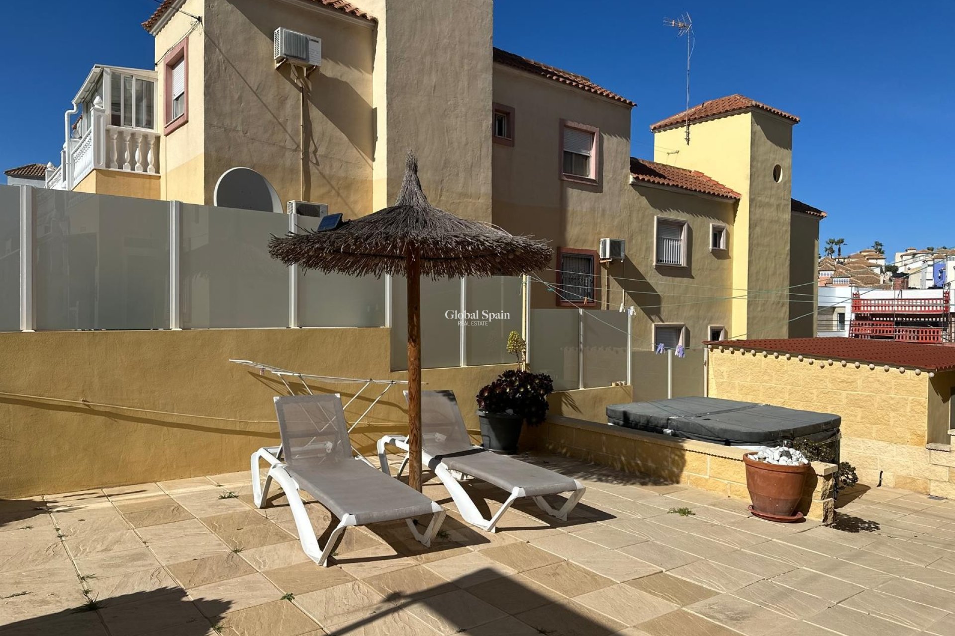 Wederverkoop - APPARTEMENT -
SAN MIGUEL DE SALINAS - Inland