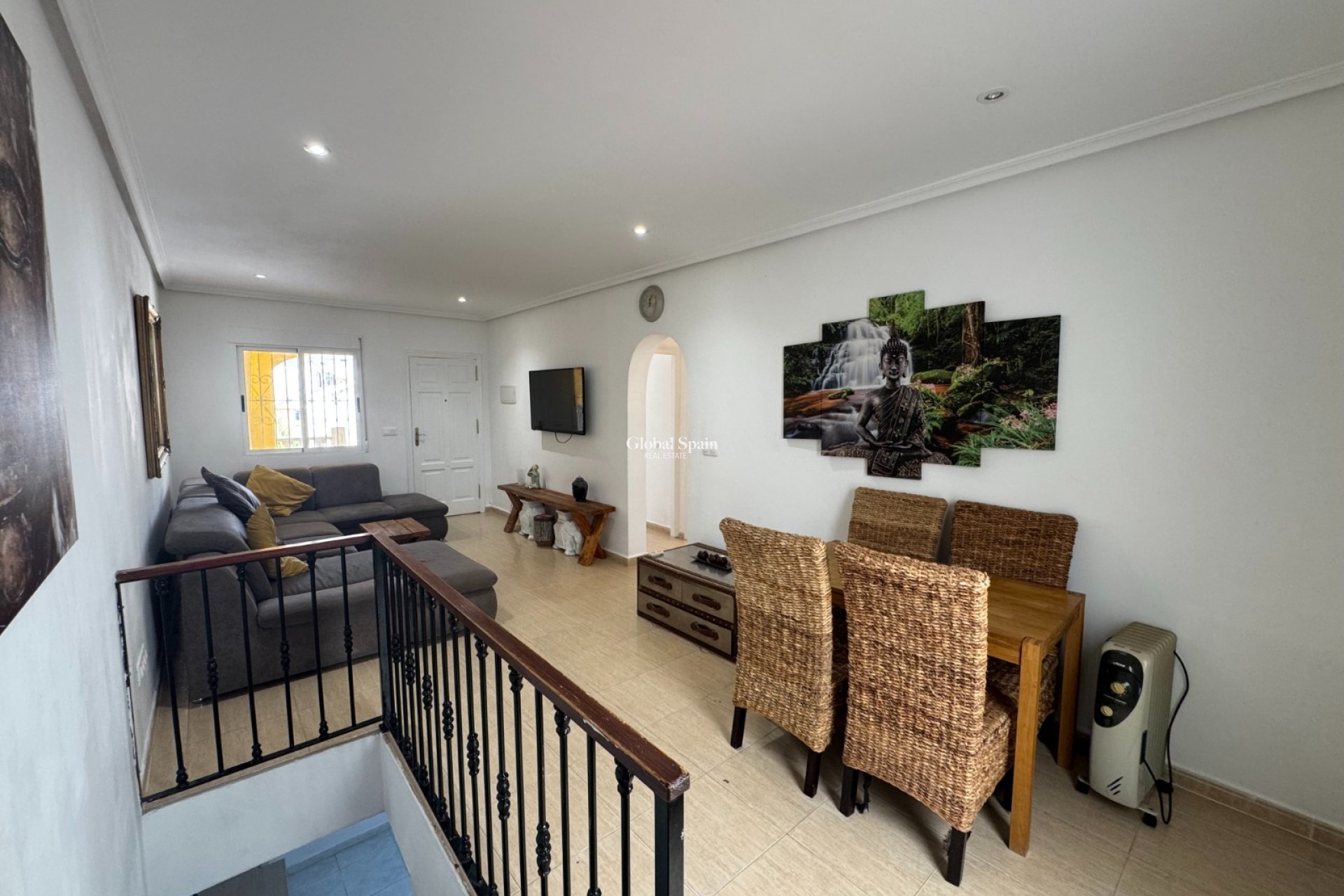 Wederverkoop - APPARTEMENT -
SAN MIGUEL DE SALINAS - Inland