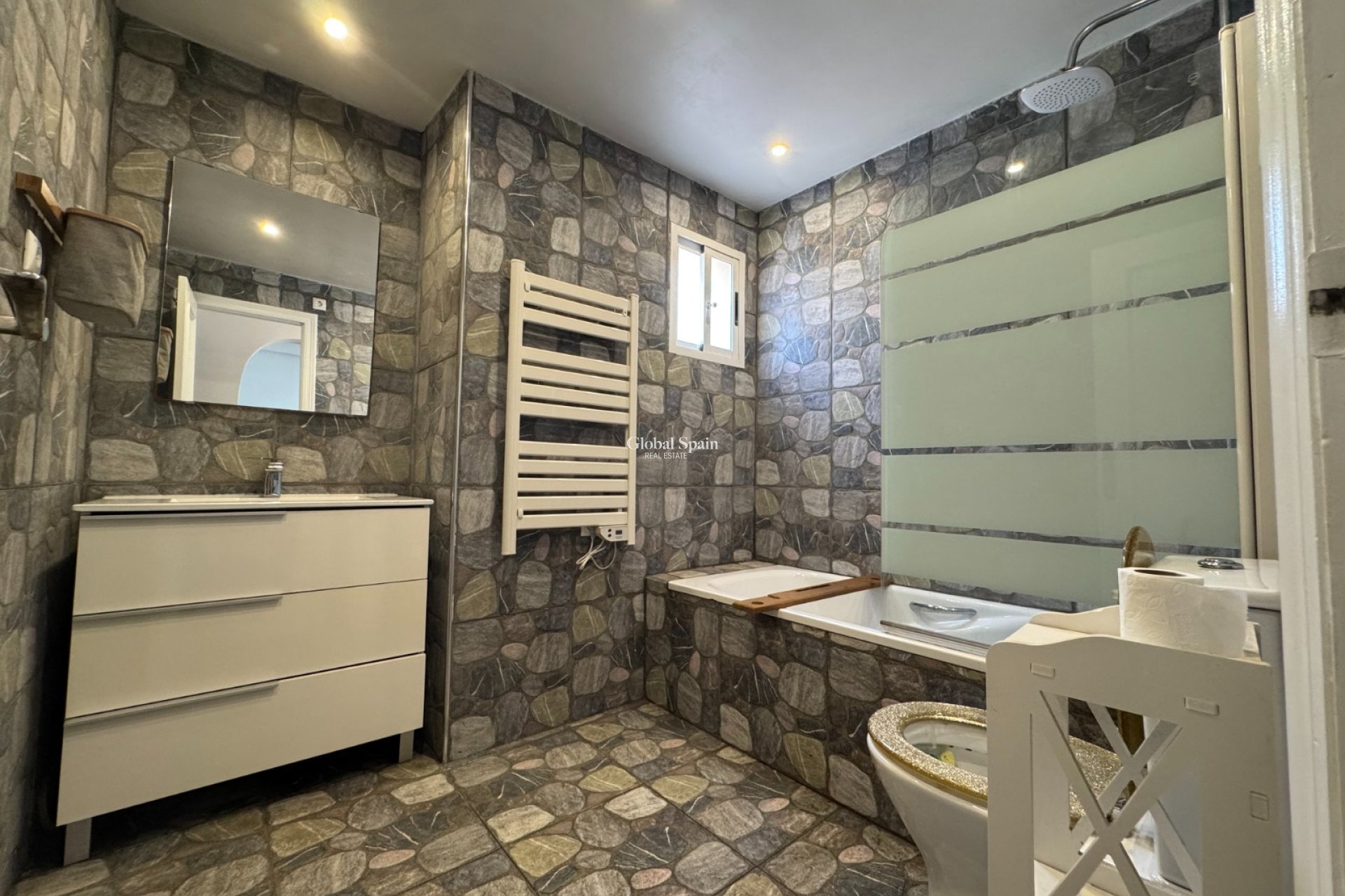 Wederverkoop - APPARTEMENT -
SAN MIGUEL DE SALINAS - Inland