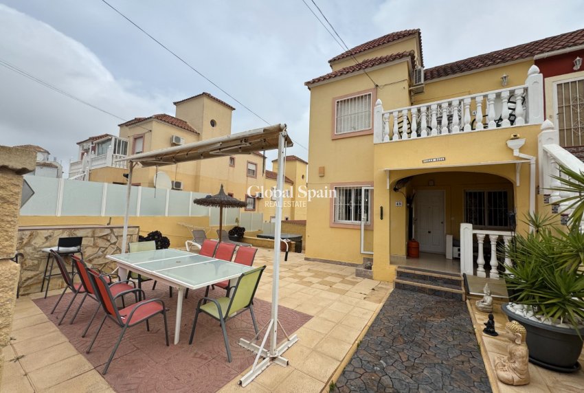 Wederverkoop - APPARTEMENT -
SAN MIGUEL DE SALINAS - Inland