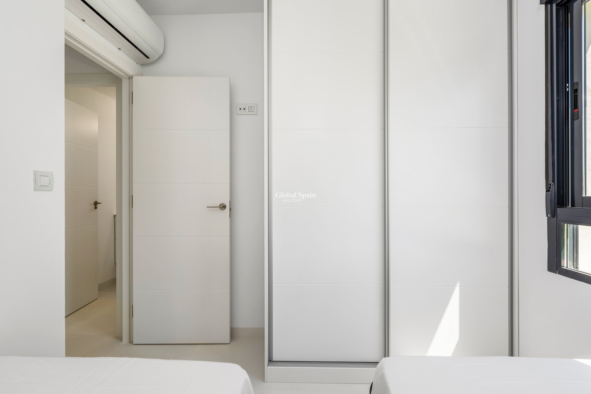 Wederverkoop - APPARTEMENT -
SAN MIGUEL DE SALINAS - Inland