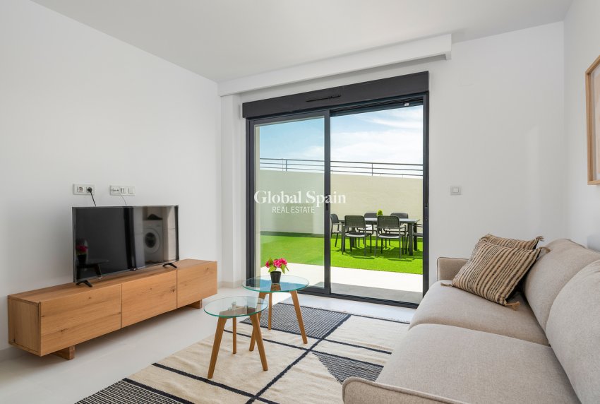 Wederverkoop - APPARTEMENT -
SAN MIGUEL DE SALINAS - Inland