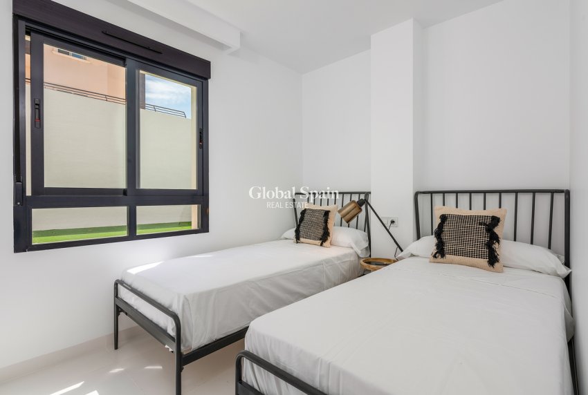 Wederverkoop - APPARTEMENT -
SAN MIGUEL DE SALINAS - Inland