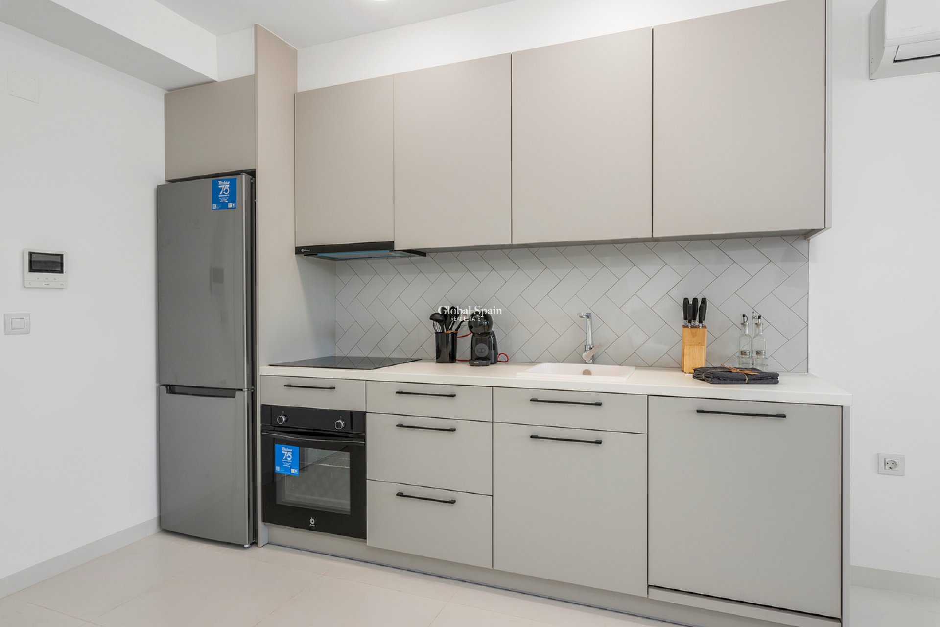 Wederverkoop - APPARTEMENT -
SAN MIGUEL DE SALINAS - Inland