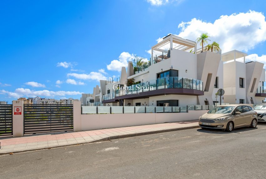 Wederverkoop - APPARTEMENT -
SAN MIGUEL DE SALINAS - Inland