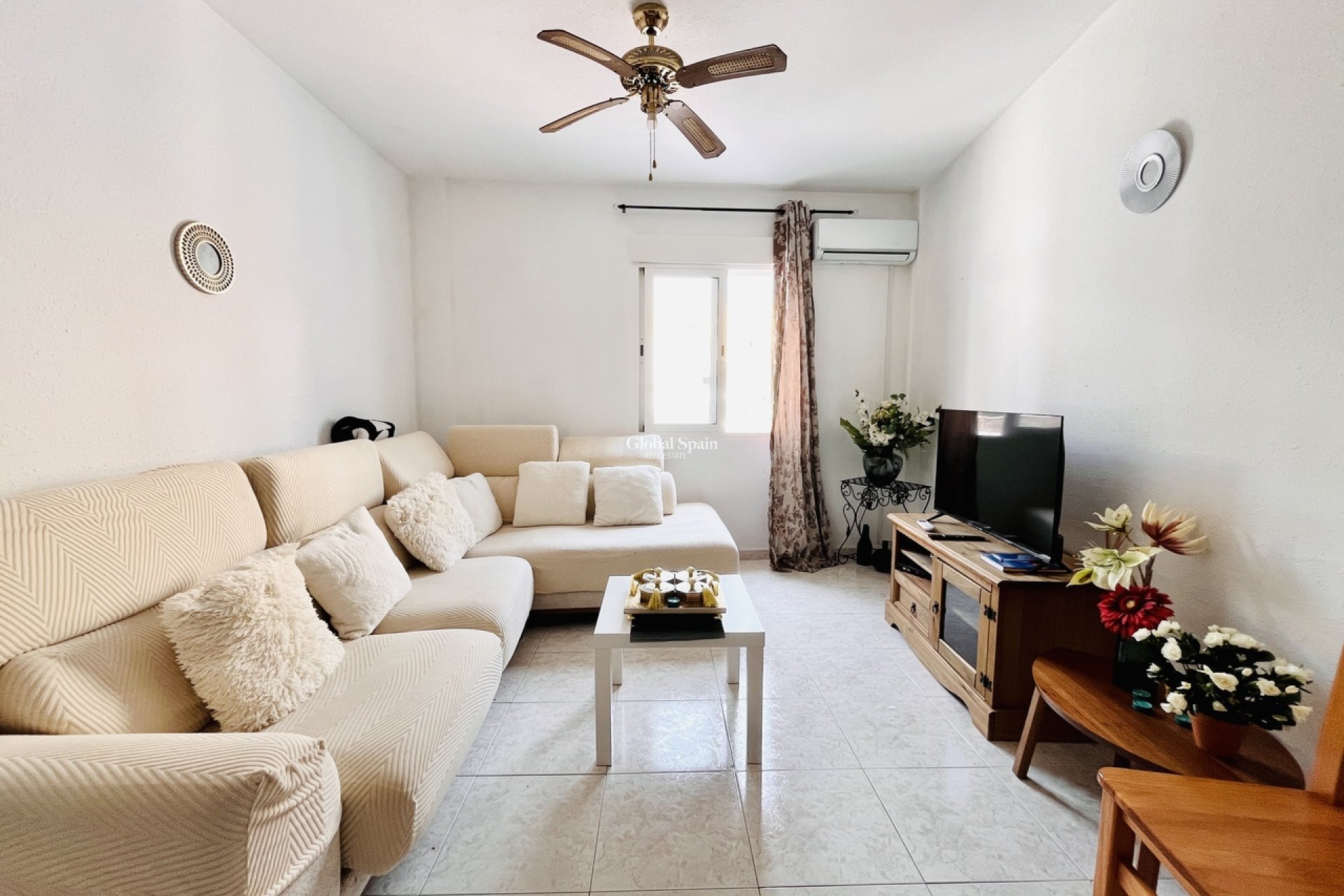 Wederverkoop - APPARTEMENT -
SAN MIGUEL DE SALINAS - Inland