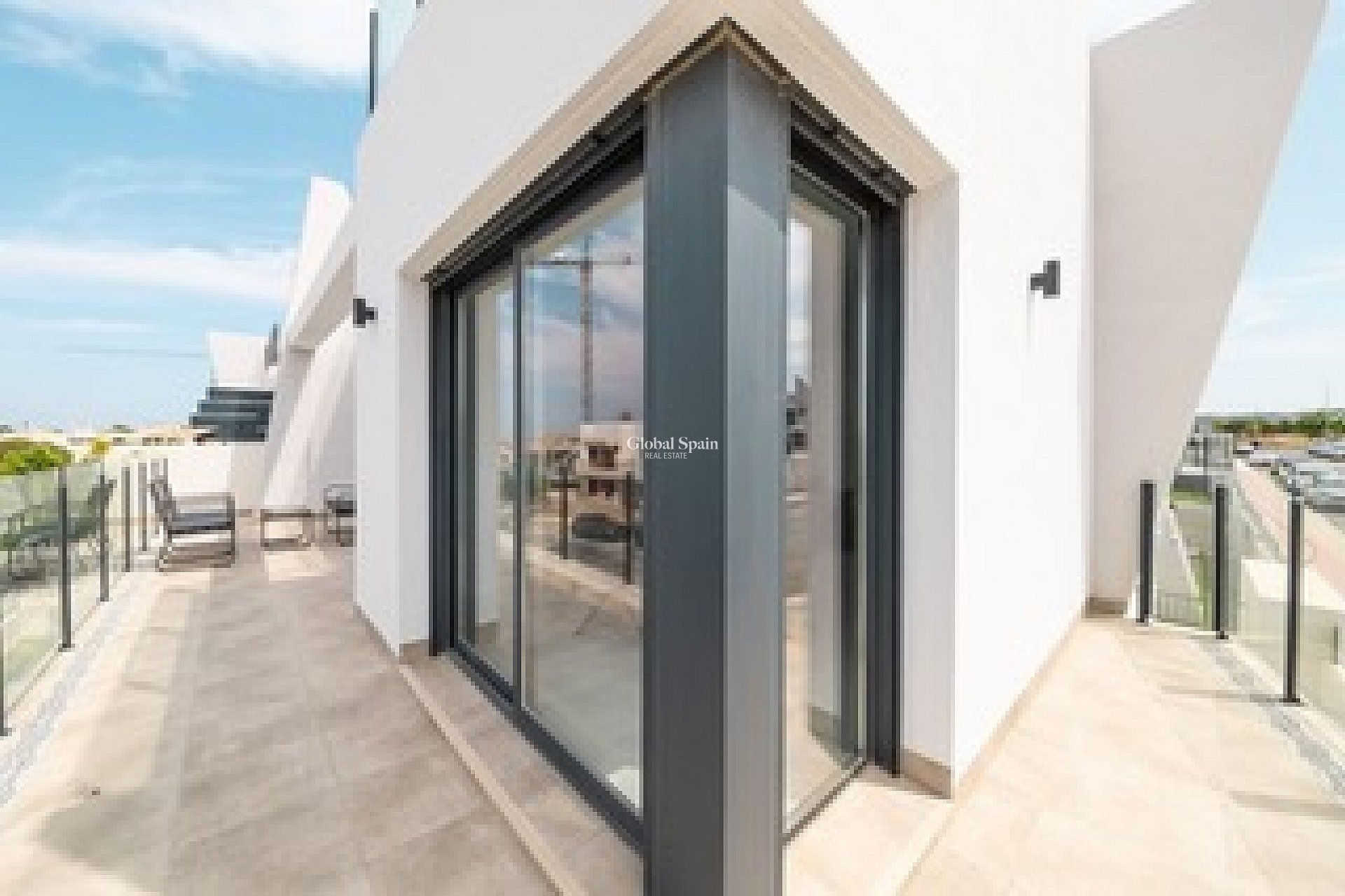 Wederverkoop - APPARTEMENT -
SAN MIGUEL DE SALINAS - Inland