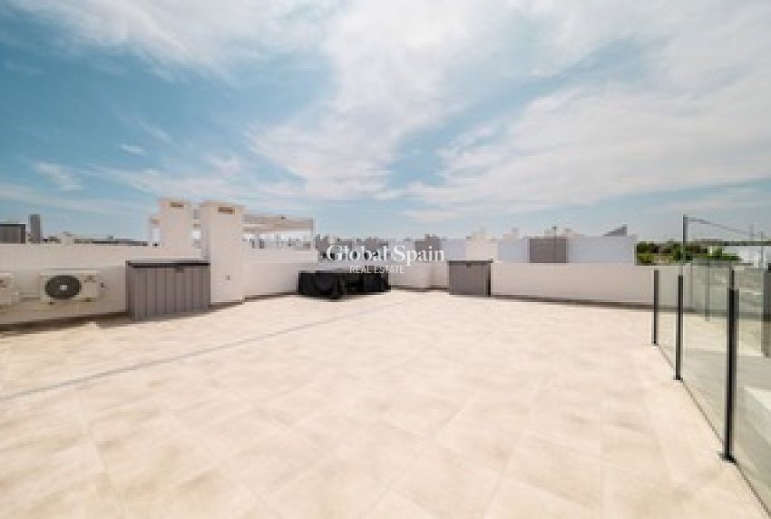 Wederverkoop - APPARTEMENT -
SAN MIGUEL DE SALINAS - Inland