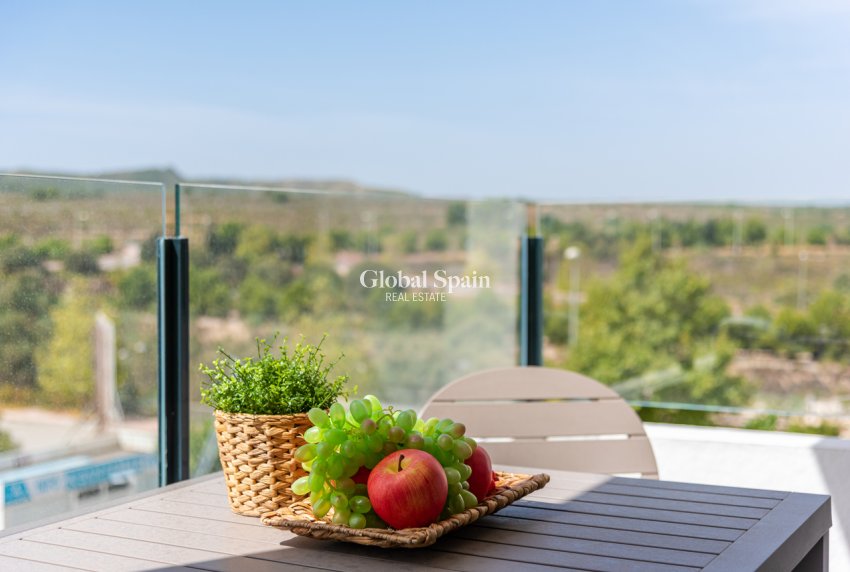 Wederverkoop - APPARTEMENT -
SAN MIGUEL DE SALINAS - Inland