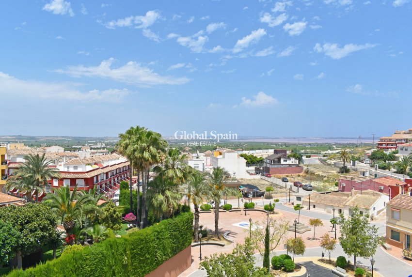 Wederverkoop - APPARTEMENT -
SAN MIGUEL DE SALINAS - Inland
