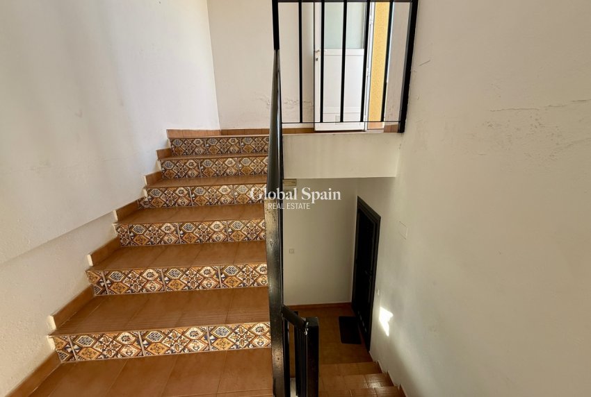 Wederverkoop - APPARTEMENT -
SAN MIGUEL DE SALINAS - Inland
