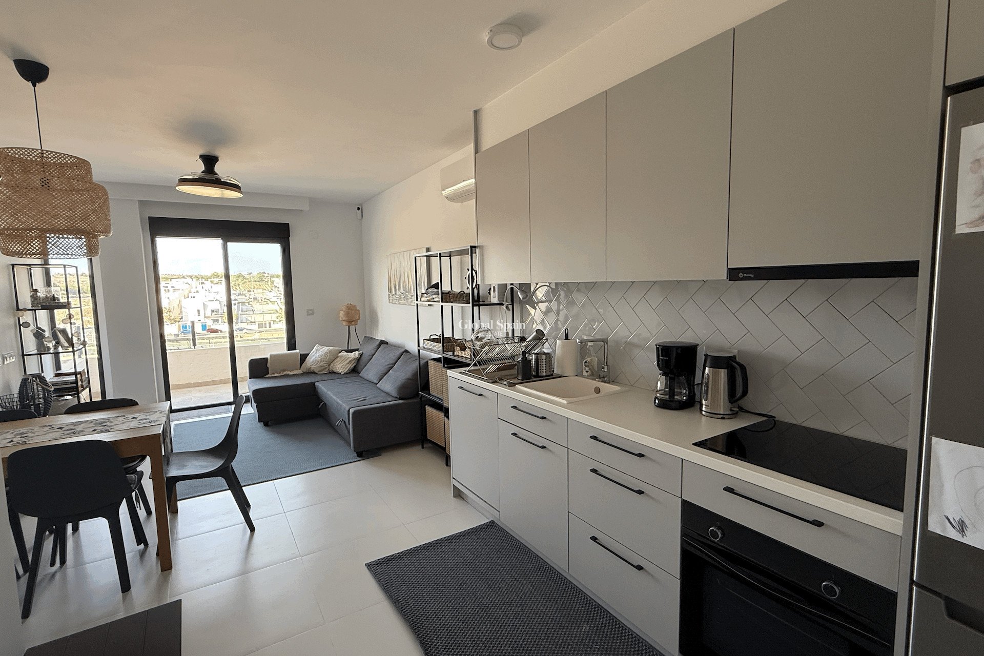 Wederverkoop - APPARTEMENT -
SAN MIGUEL DE SALINAS - Inland