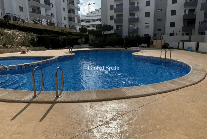 Wederverkoop - APPARTEMENT -
SAN MIGUEL DE SALINAS - Inland