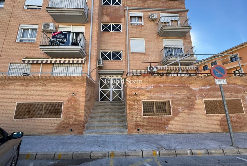 Wederverkoop - APPARTEMENT -
SAN MIGUEL DE SALINAS - Inland