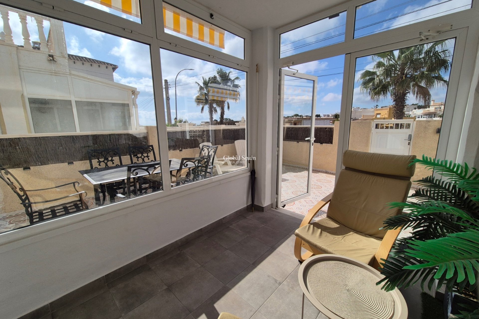 Wederverkoop - APPARTEMENT -
SAN MIGUEL DE SALINAS - Inland