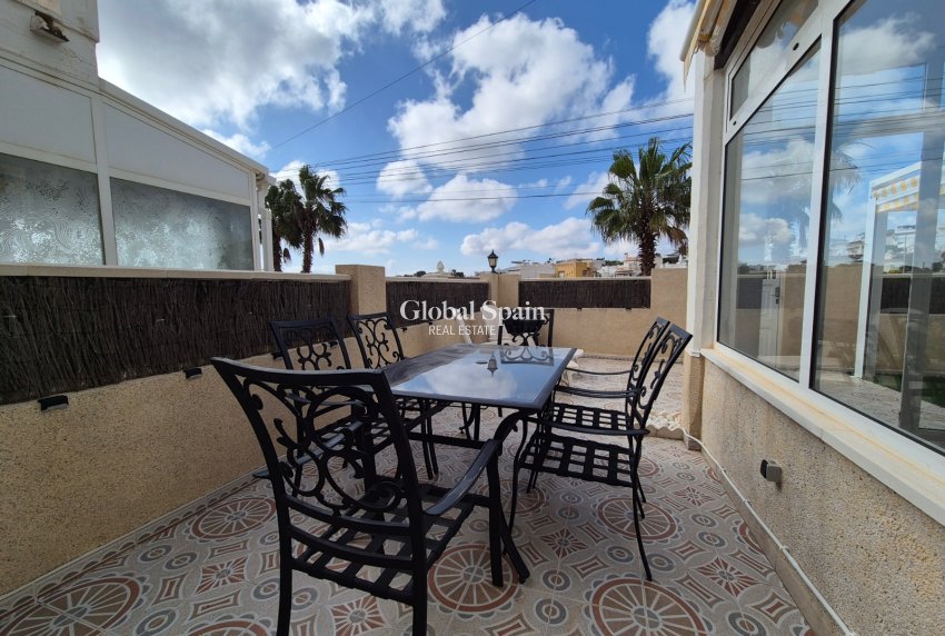 Wederverkoop - APPARTEMENT -
SAN MIGUEL DE SALINAS - Inland