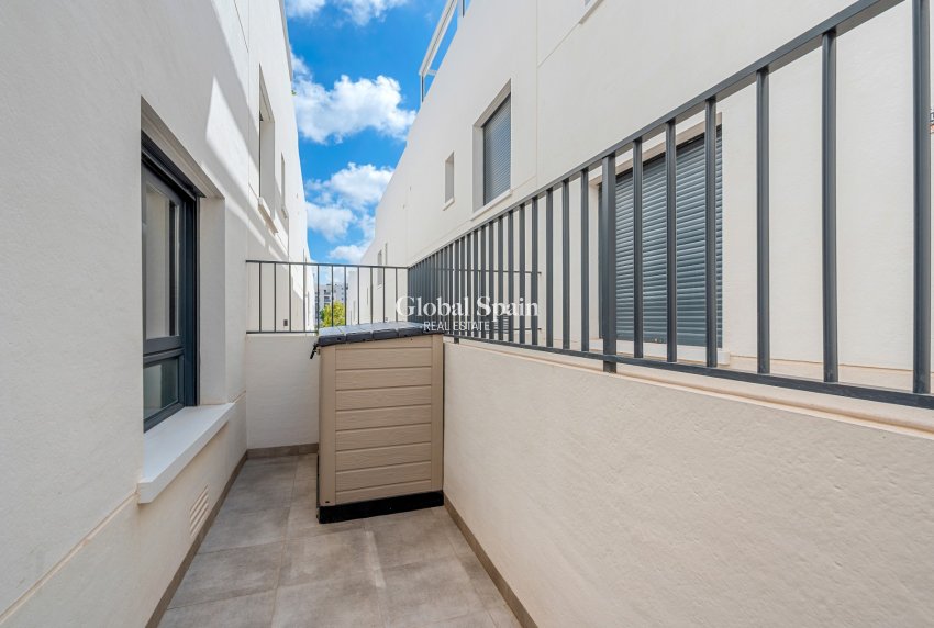 Wederverkoop - APPARTEMENT -
SAN MIGUEL DE SALINAS - Inland