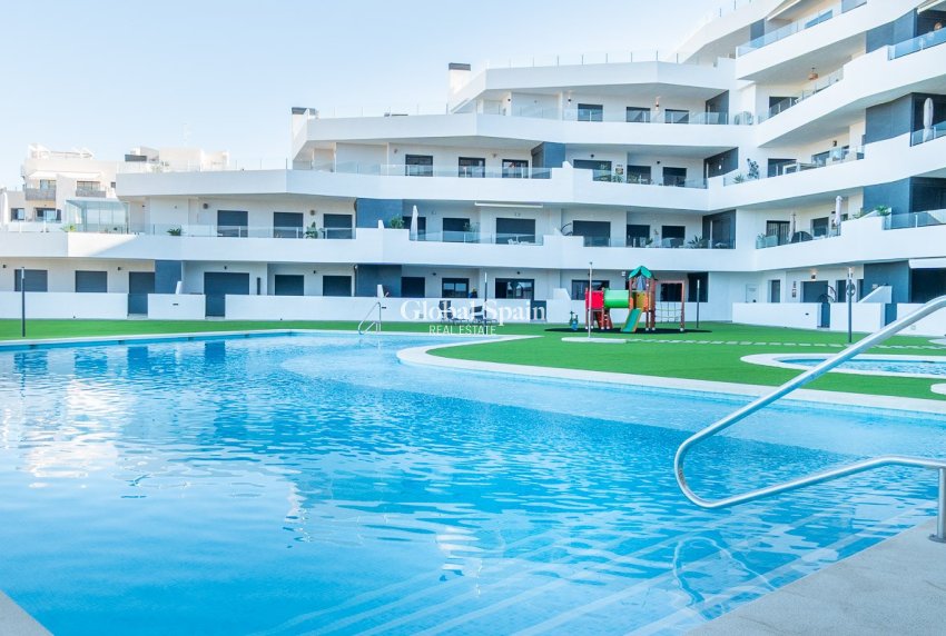 Wederverkoop - APPARTEMENT -
SAN MIGUEL DE SALINAS - Inland