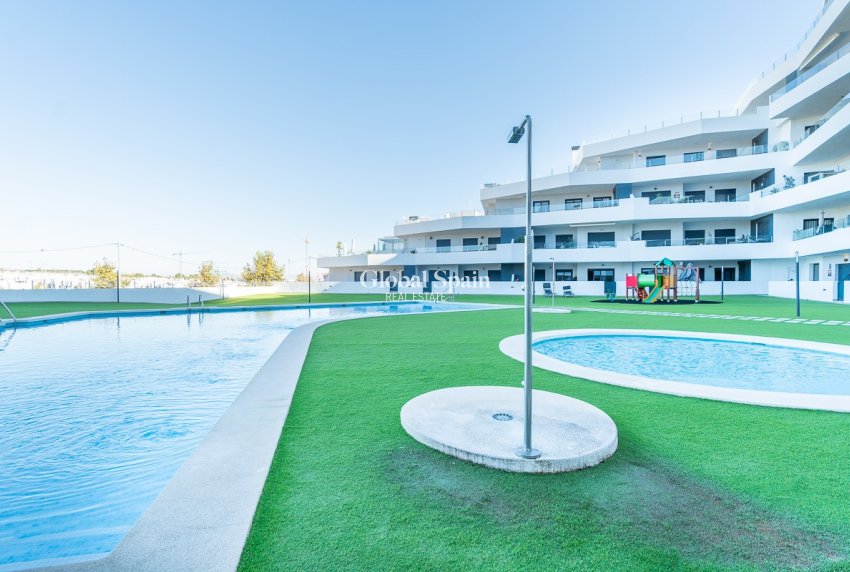Wederverkoop - APPARTEMENT -
SAN MIGUEL DE SALINAS - Inland