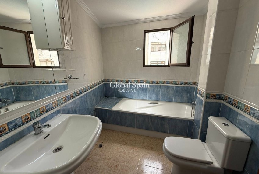 Wederverkoop - APPARTEMENT -
SAN MIGUEL DE SALINAS - Inland