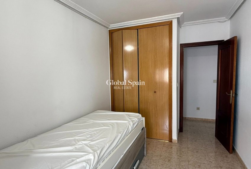 Wederverkoop - APPARTEMENT -
SAN MIGUEL DE SALINAS - Inland