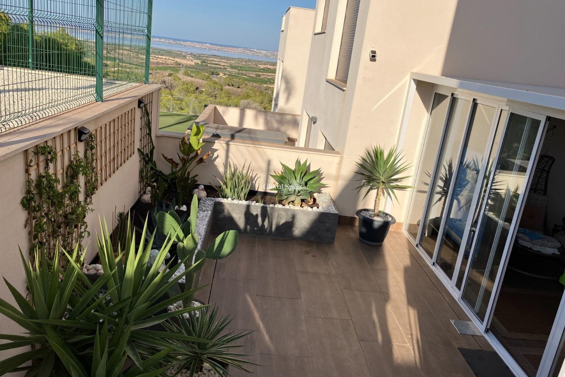 Wederverkoop - APPARTEMENT -
SAN MIGUEL DE SALINAS - Las Colinas