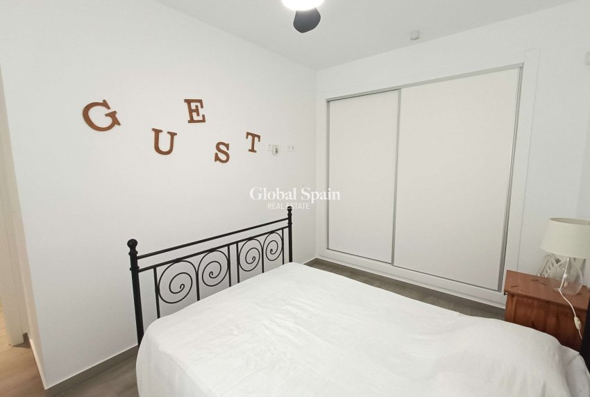 Wederverkoop - APPARTEMENT -
SAN MIGUEL DE SALINAS - Las Comunicaciones