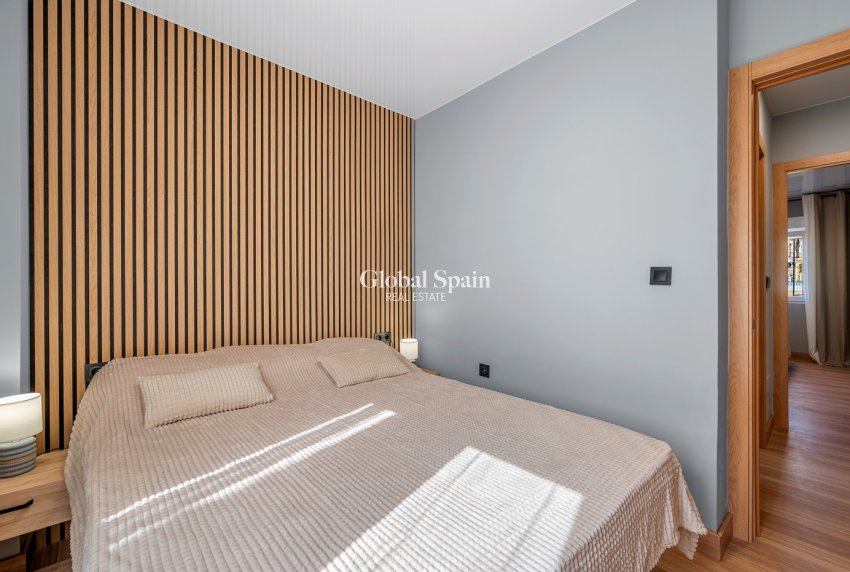 Wederverkoop - APPARTEMENT -
SAN MIGUEL DE SALINAS - Orihuela Costa