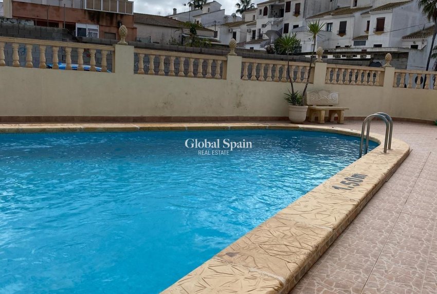 Wederverkoop - APPARTEMENT -
SAN MIGUEL DE SALINAS - Pueblo 9