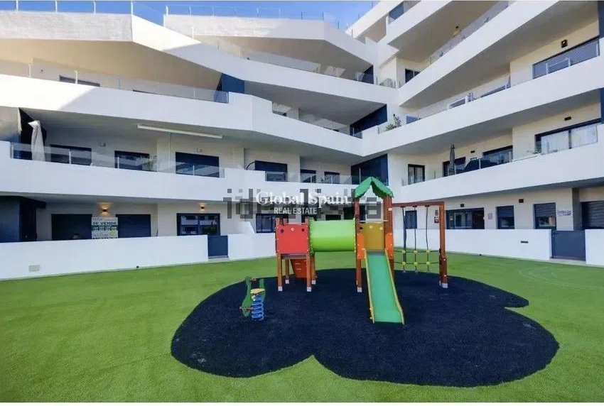 Wederverkoop - APPARTEMENT -
SAN MIGUEL DE SALINAS - Pueblo